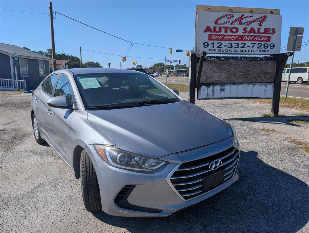 2017 Hyundai Elantra SE's photo