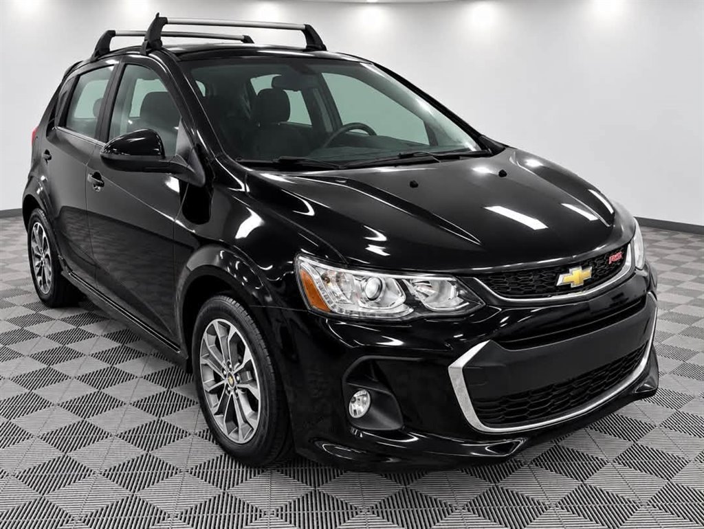 Chevrolet Sonic photo 2
