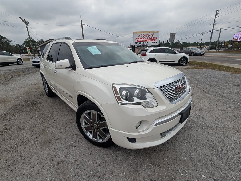 2012 GMC Acadia Denali's photo