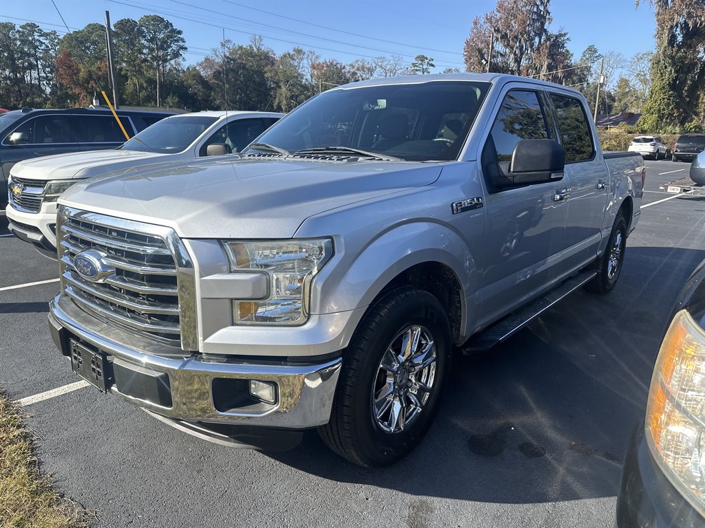 2015 Ford F-150 XLT's photo