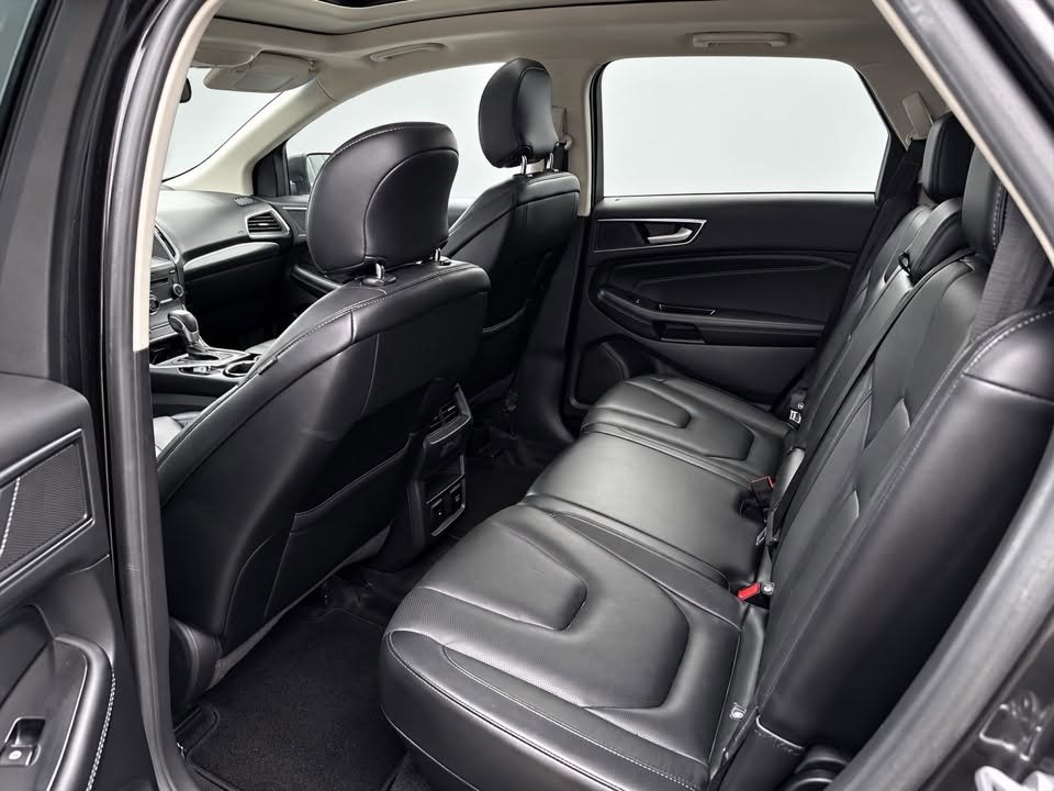 Ford Edge photo 4