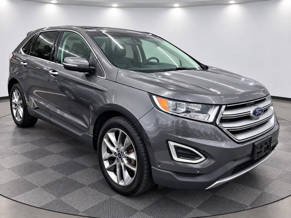 Ford Edge photo 2