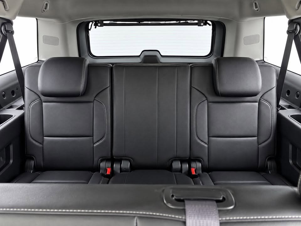 Chevrolet Suburban photo 5