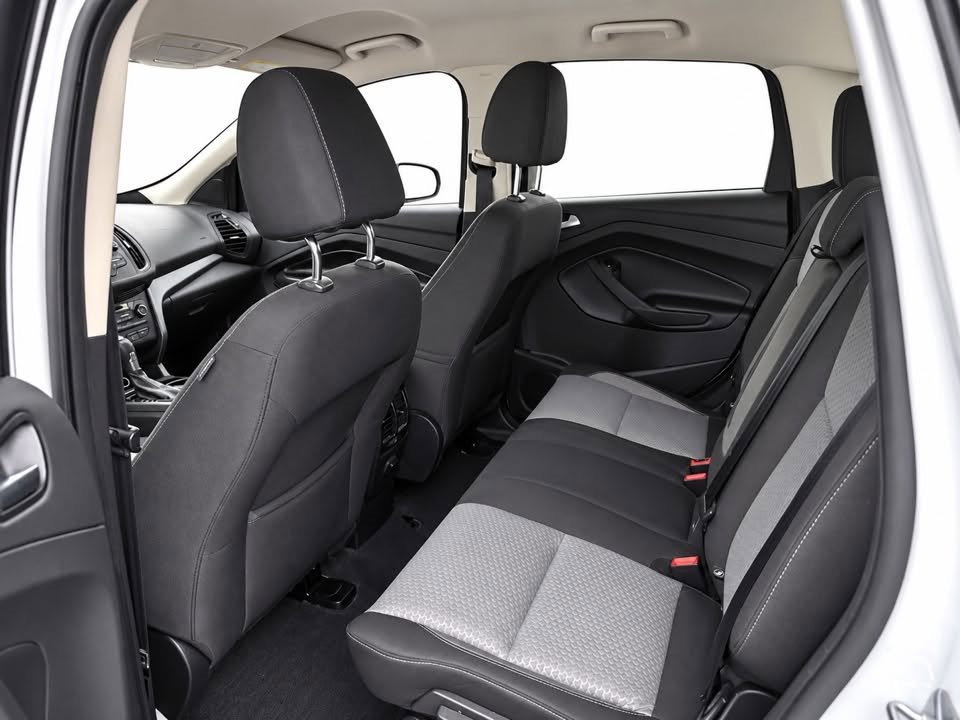 Ford Escape photo 4