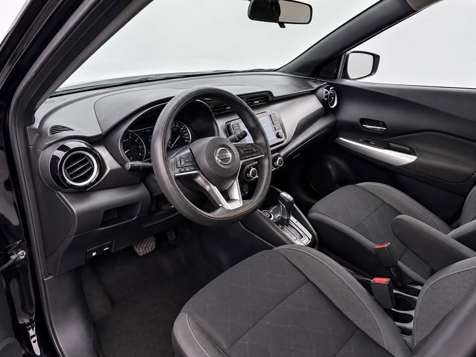 Nissan Kicks photo 3