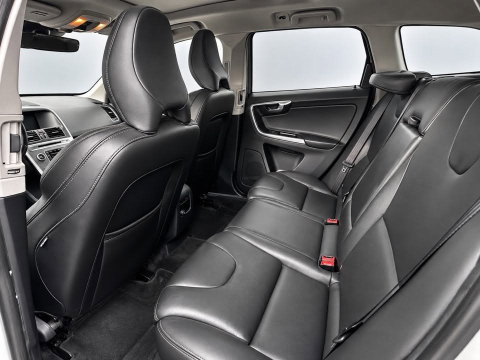 Volvo XC60 photo 5
