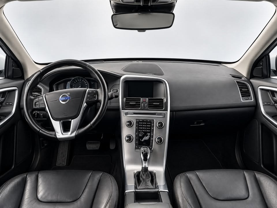 Volvo XC60 photo 3